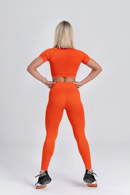 ORANJE KORTE MOUWEN