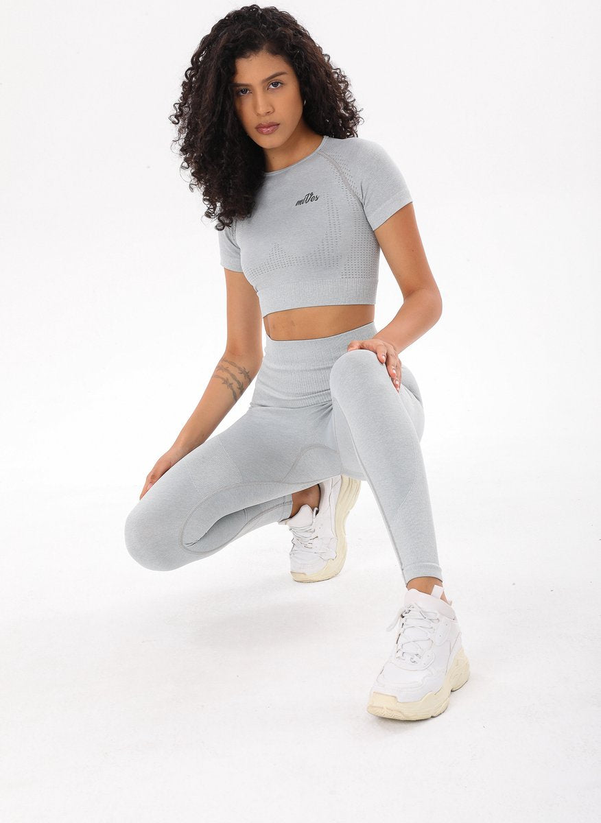 LICHTGRIJZE KORTE MOUWEN